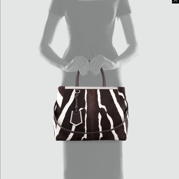 🌹FENDI 2jours medium zebra-print calf hair🌹 - Picture 2 of 14